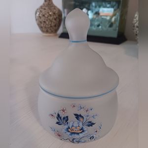 FROSTED GLASS JAR